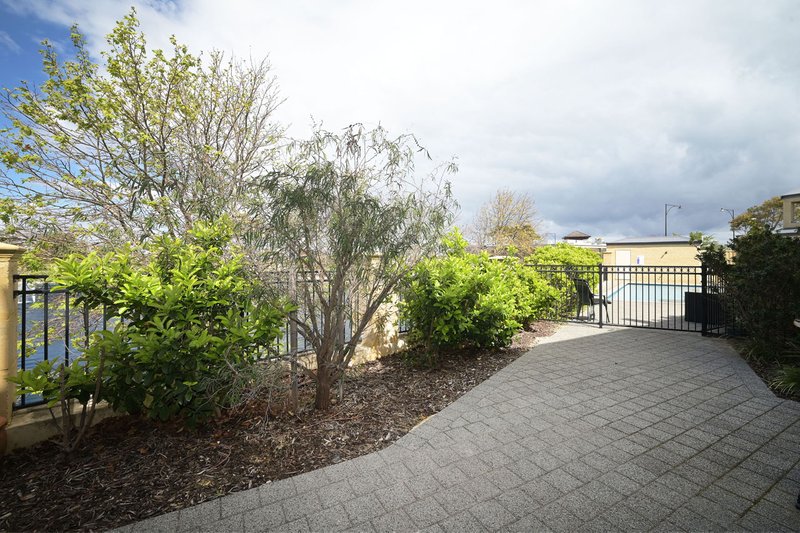 Photo - 1/6 Burnley Way, Butler WA 6036 - Image 25