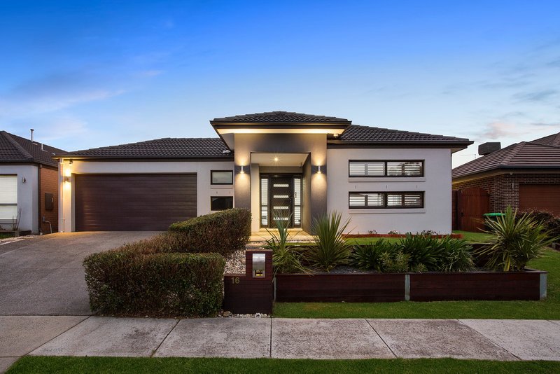 16 Cairn Drive, South Morang VIC 3752