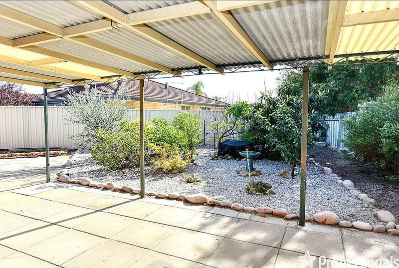 Photo - 16 Caliso Court, Warnbro WA 6169 - Image 14