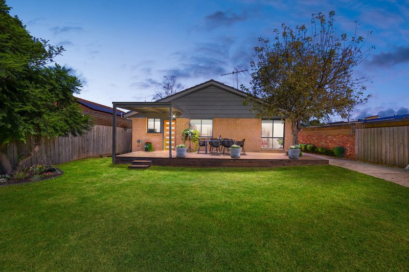 16 Callanan Grove, Werribee South VIC 3030