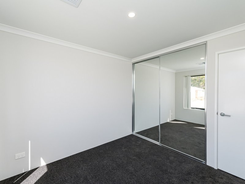 Photo - 16 Cambered Avenue, Yanchep WA 6035 - Image 16