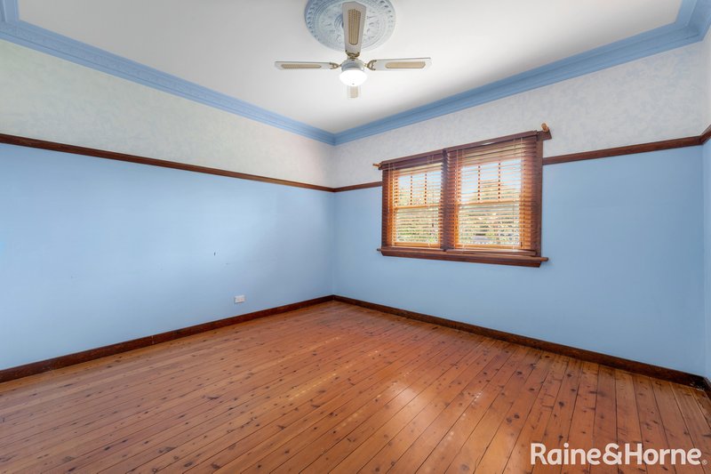Photo - 16 Cambewarra Road, Bomaderry NSW 2541 - Image 7