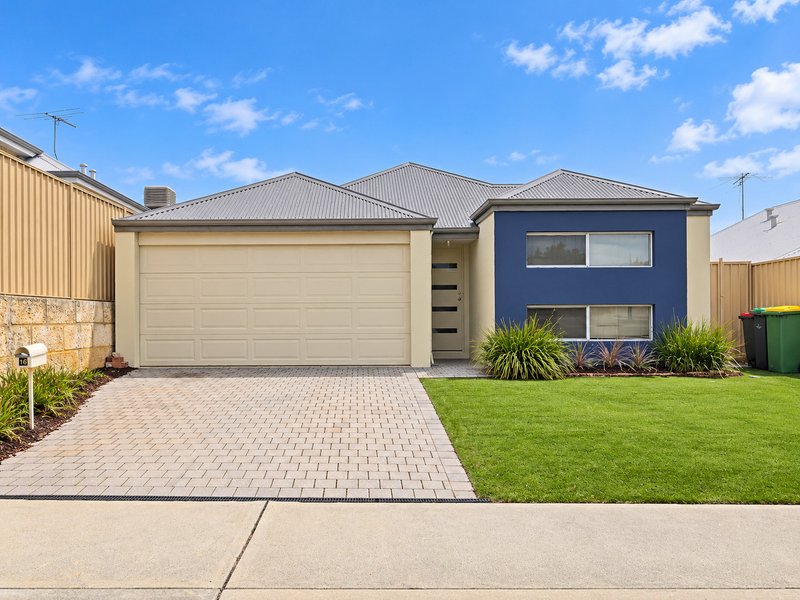 Photo - 16 Camborne Approach, Bertram WA 6167 - Image 1