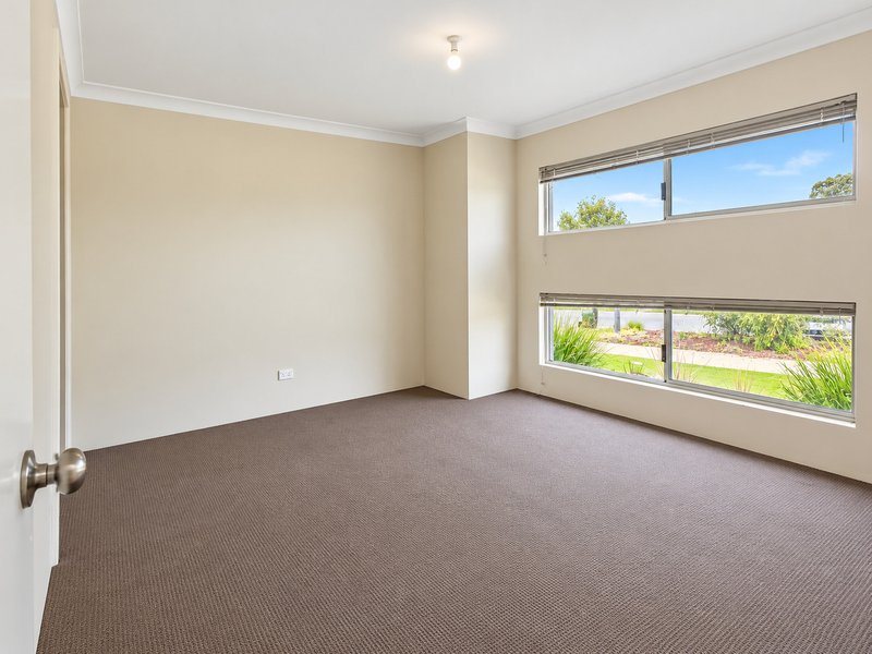 Photo - 16 Camborne Approach, Bertram WA 6167 - Image 3