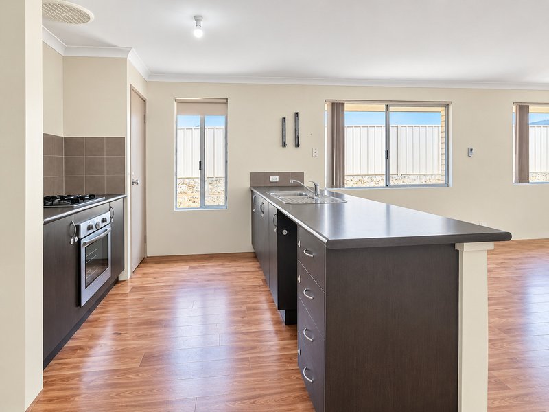 Photo - 16 Camborne Approach, Bertram WA 6167 - Image 7