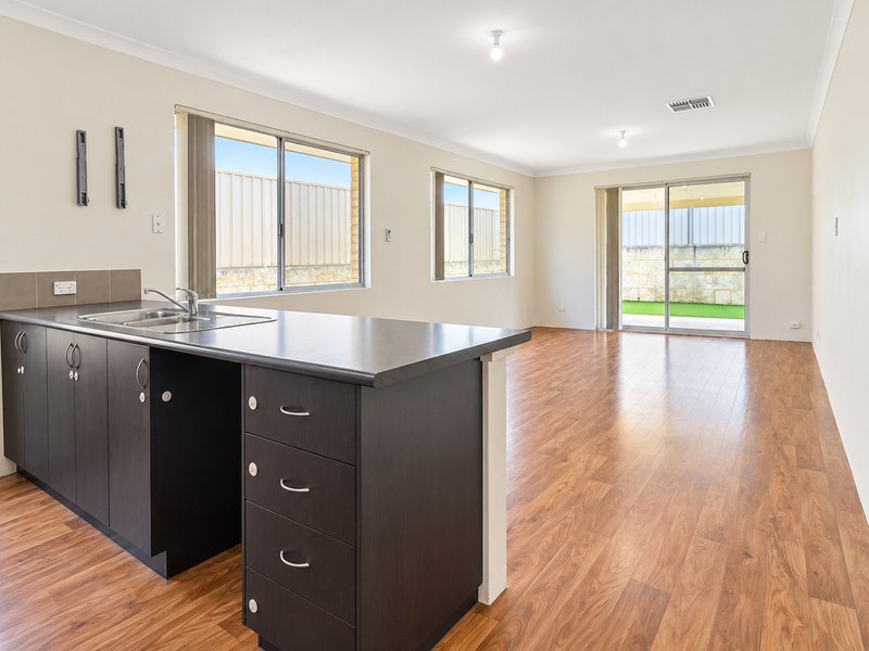 Photo - 16 Camborne Approach, Bertram WA 6167 - Image 8