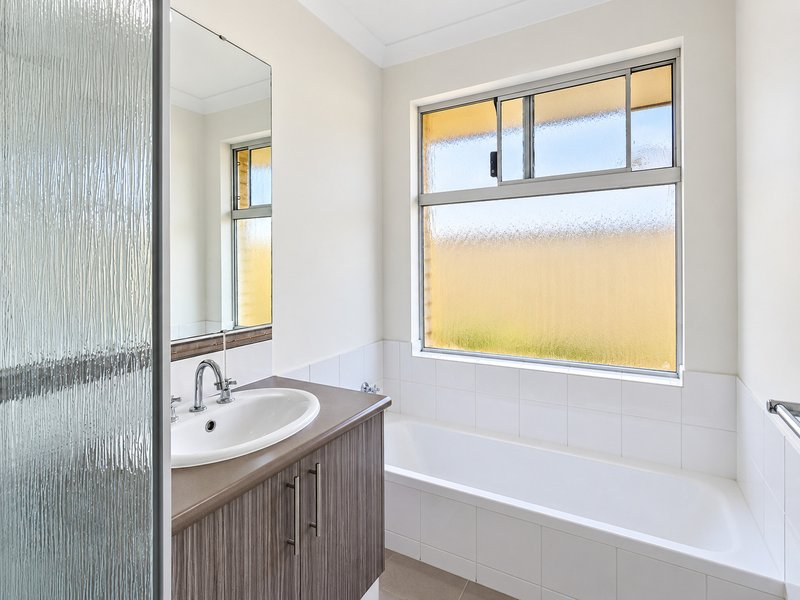 Photo - 16 Camborne Approach, Bertram WA 6167 - Image 13