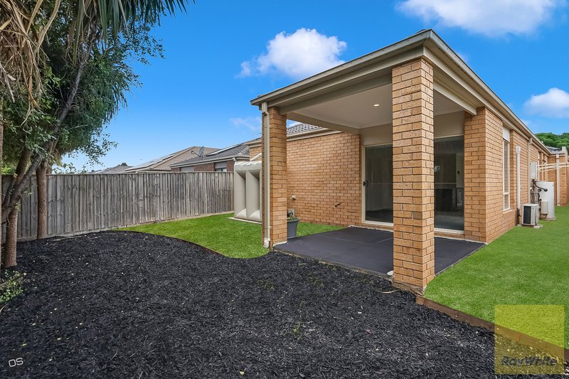 Photo - 16 Camphora Street, Tarneit VIC 3029 - Image 15