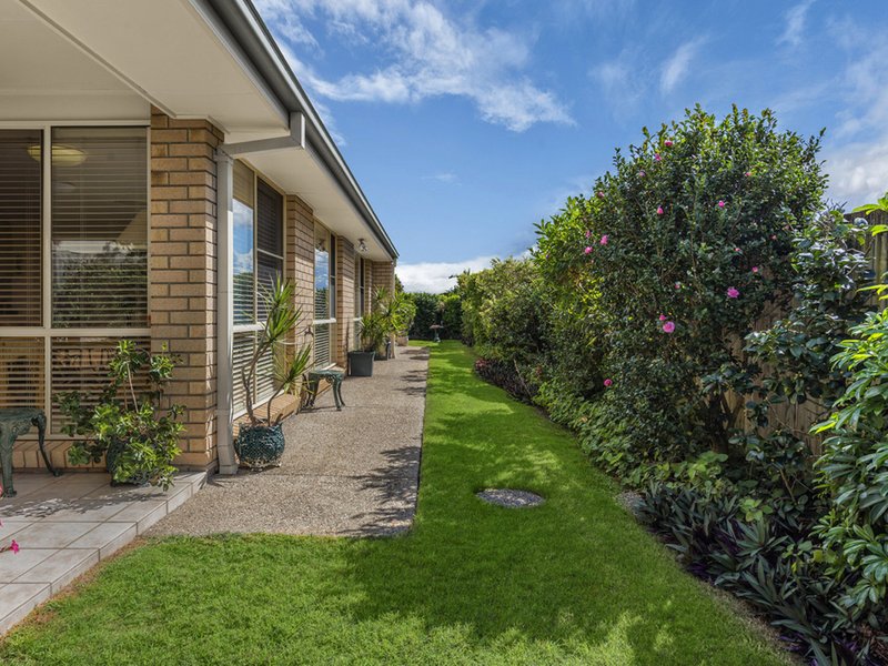 Photo - 16 Capella Place, Bridgeman Downs QLD 4035 - Image 3