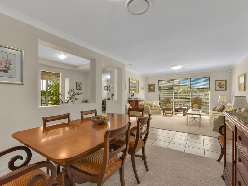 Photo - 16 Capella Place, Bridgeman Downs QLD 4035 - Image 7