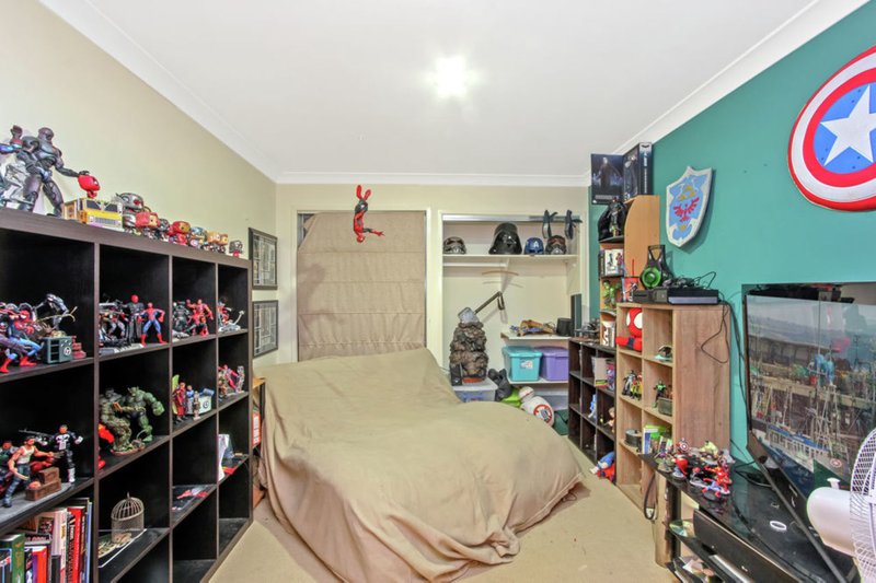 Photo - 16 Caper White Court, Kallangur QLD 4503 - Image 4