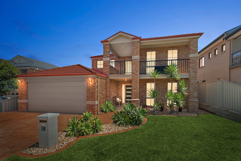 Photo - 16 Caravel Crescent, Shell Cove NSW 2529 - Image 1