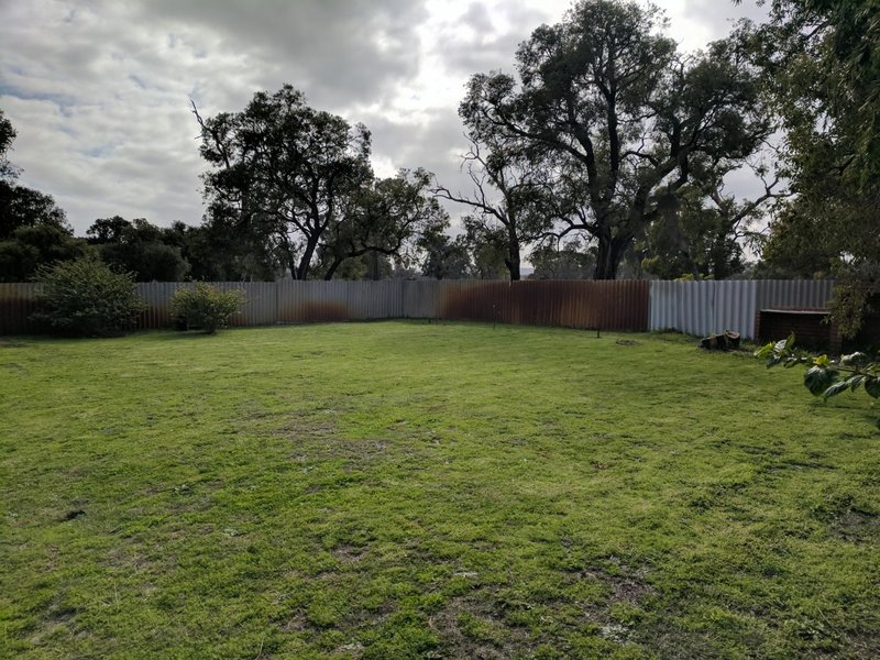 Photo - 16 Carcoola Ave , Pinjarra WA 6208 - Image 11