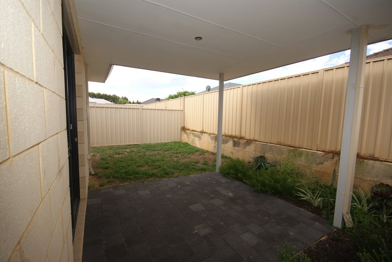 Photo - 16 Carville Way, Baldivis WA 6171 - Image 16