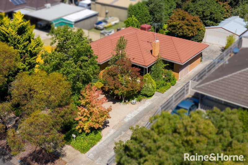 Photo - 16 Casey Avenue, Sunbury VIC 3429 - Image 3