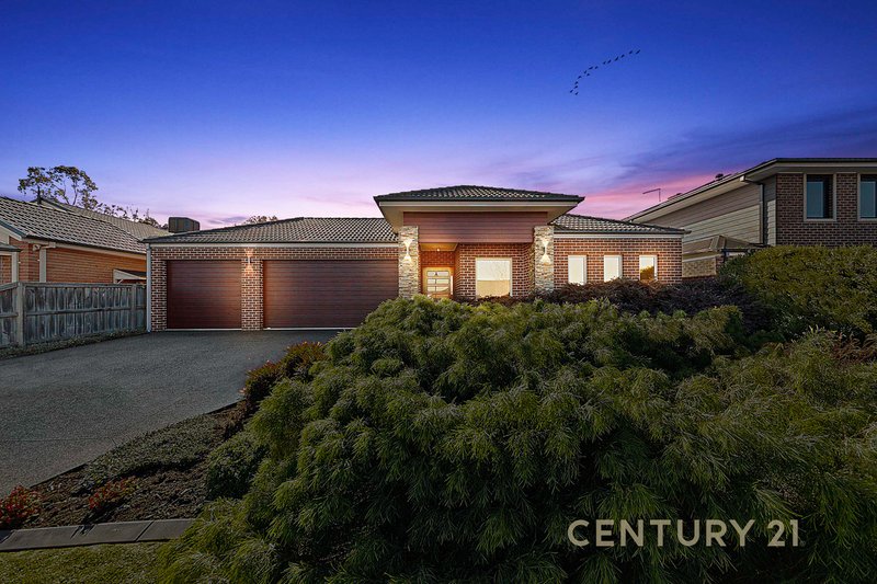 16 Cassowary Avenue, Pakenham VIC 3810