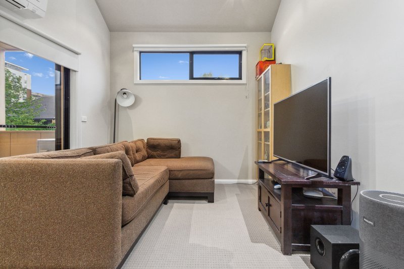 Photo - 16 Causley Lane, Gungahlin ACT 2912 - Image 3