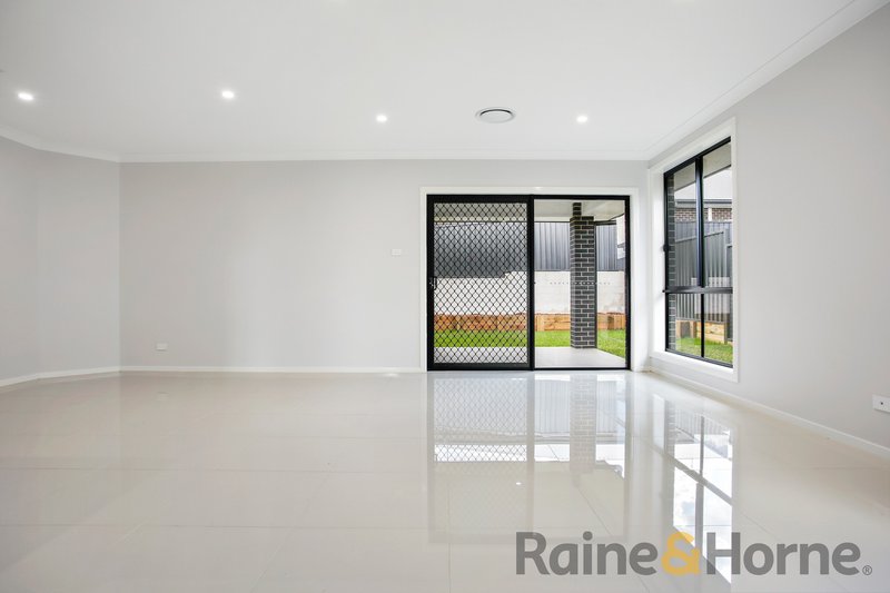 Photo - 16 Chalker Street, Thirlmere NSW 2572 - Image 5