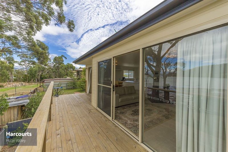 Photo - 16 Challis Crescent, Deep Bay TAS 7112 - Image 7