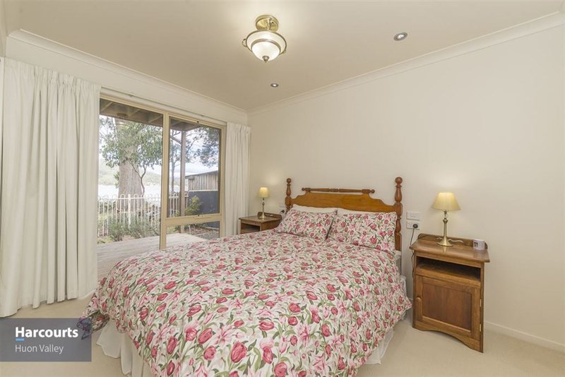 Photo - 16 Challis Crescent, Deep Bay TAS 7112 - Image 16