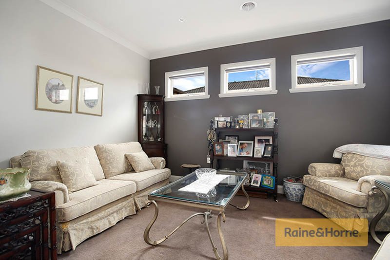 Photo - 16 Chanticleer Avenue, Melton West VIC 3337 - Image 4