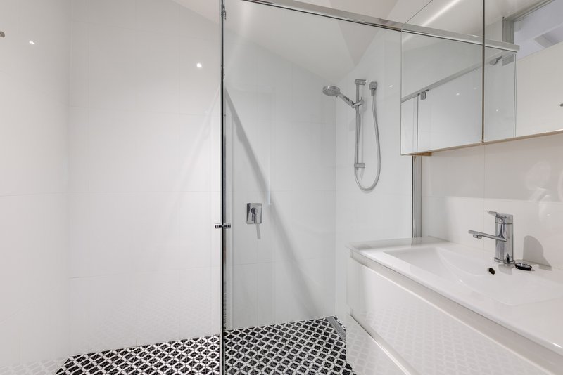 Photo - 16 Charlotte Street, Newtown QLD 4350 - Image 6