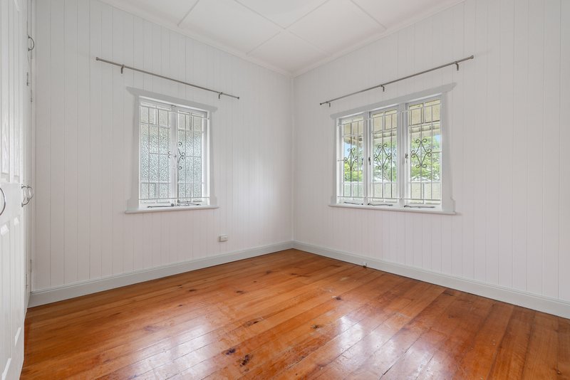 Photo - 16 Charlotte Street, Newtown QLD 4350 - Image 7