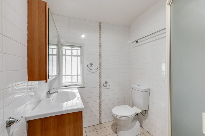 Photo - 16 Charlotte Street, Newtown QLD 4350 - Image 8