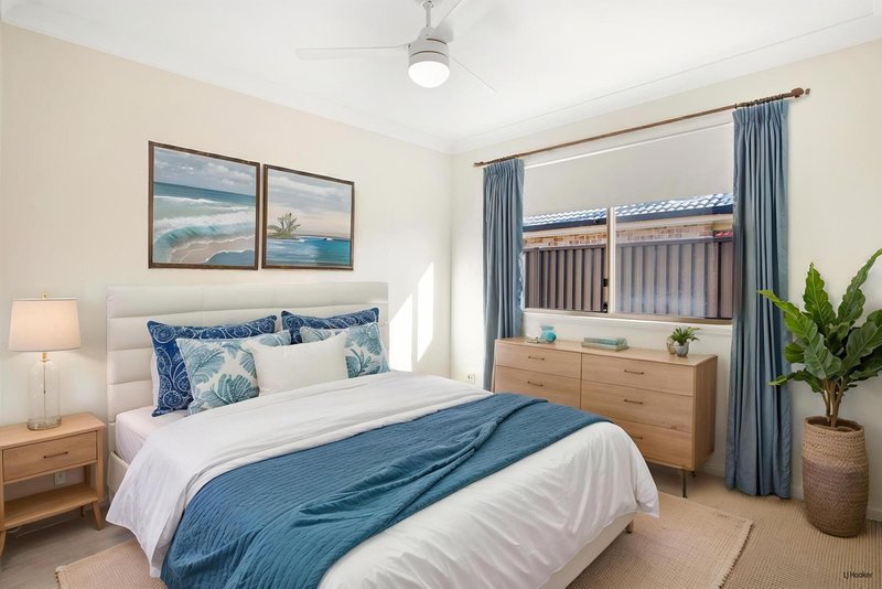 Photo - 16 Chippendale Crescent, Currumbin Waters QLD 4223 - Image 11