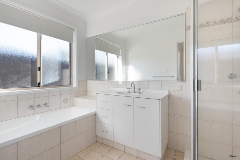 Photo - 16 Chippendale Crescent, Currumbin Waters QLD 4223 - Image 12