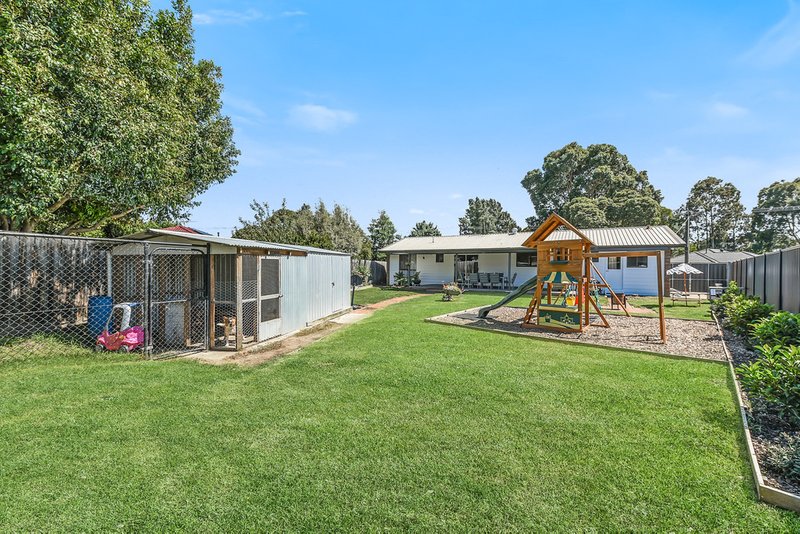 Photo - 16 Chomley Street, Cranbourne VIC 3977 - Image 16