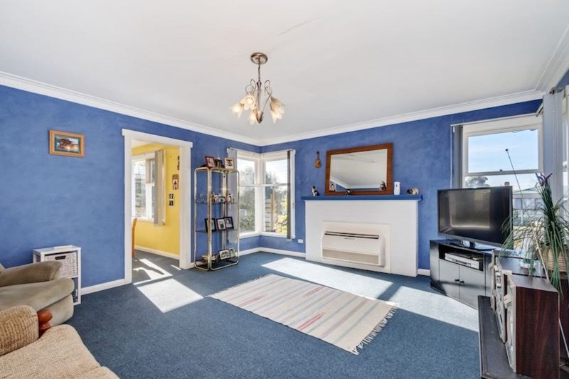 Photo - 16 Churchill Avenue, Devonport TAS 7310 - Image 2