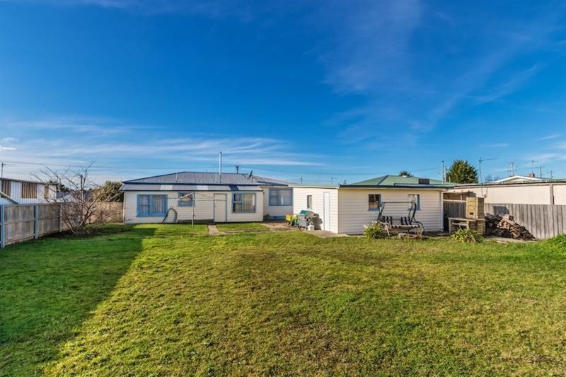 Photo - 16 Churchill Avenue, Devonport TAS 7310 - Image 9