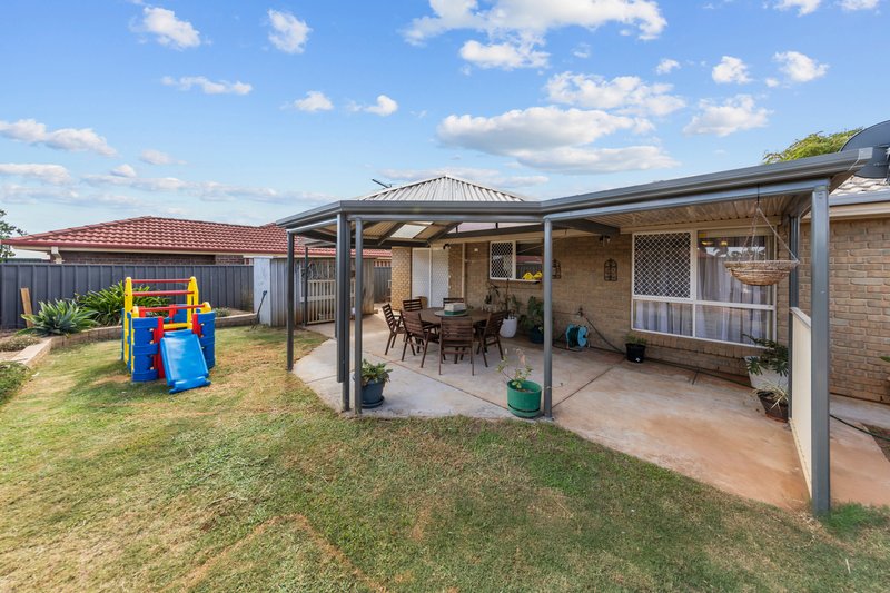 Photo - 16 Cinnamon Grove, Blakeview SA 5114 - Image 18