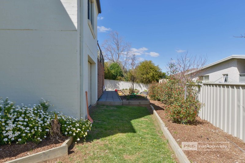 Photo - 16 Cleary Drive, Tamworth NSW 2340 - Image 11