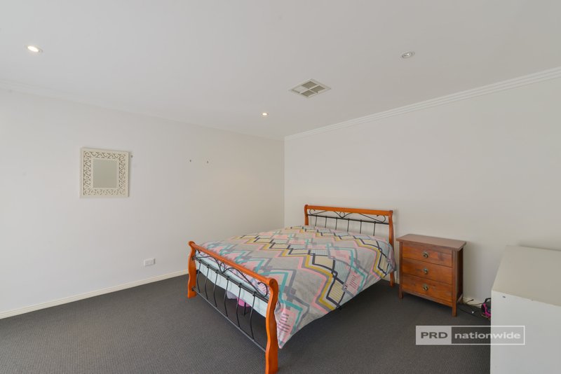 Photo - 16 Cleary Drive, Tamworth NSW 2340 - Image 13