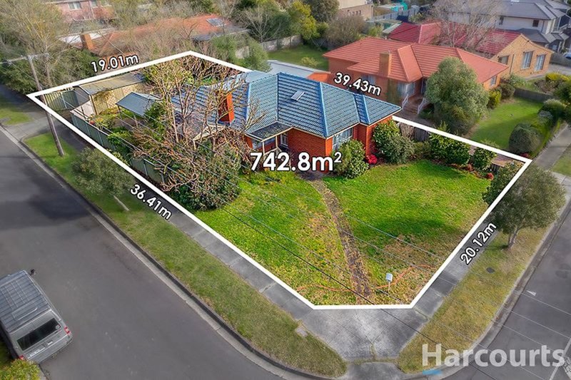 16 Clematis Street, Glen Waverley VIC 3150