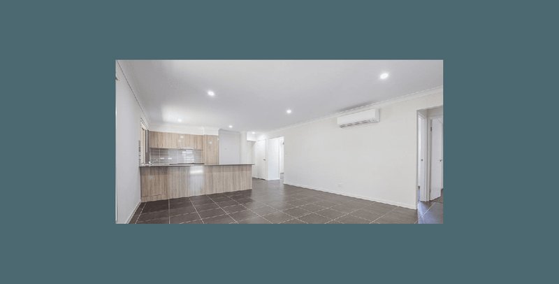 Photo - 16 Clermont Street, Holmview QLD 4207 - Image 2