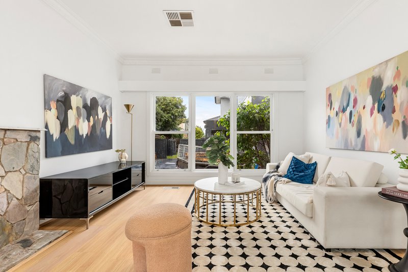 Photo - 1/6 Clovis Street, Oakleigh East VIC 3166 - Image 2