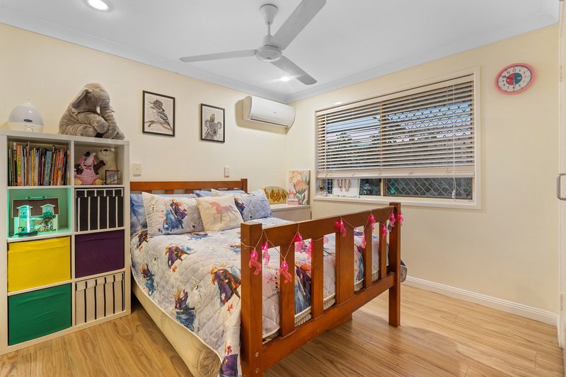 Photo - 16 Cobalt Drive, Bethania QLD 4205 - Image 12