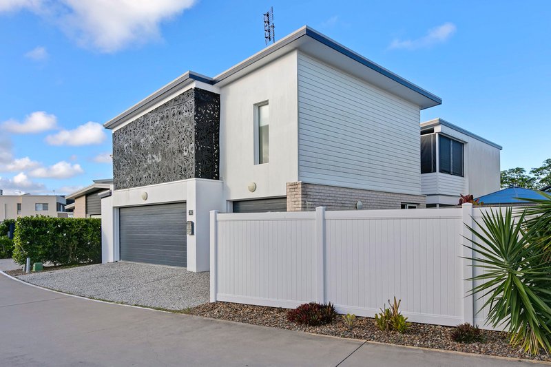 Photo - 16 Cobbold Lane, Maroochydore QLD 4558 - Image 2