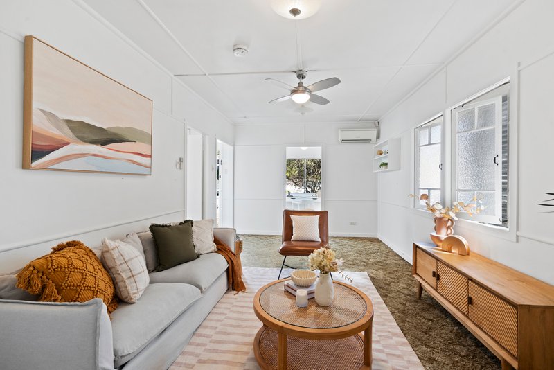 Photo - 16 Collins Street, Annerley QLD 4103 - Image 3