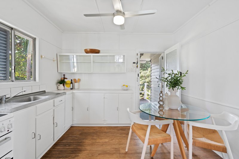 Photo - 16 Collins Street, Annerley QLD 4103 - Image 9