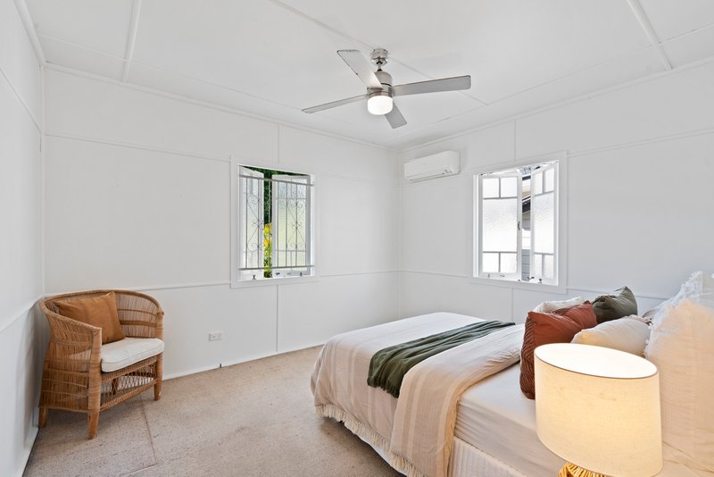 Photo - 16 Collins Street, Annerley QLD 4103 - Image 11