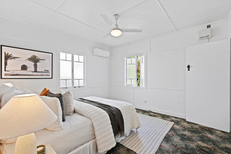 Photo - 16 Collins Street, Annerley QLD 4103 - Image 12