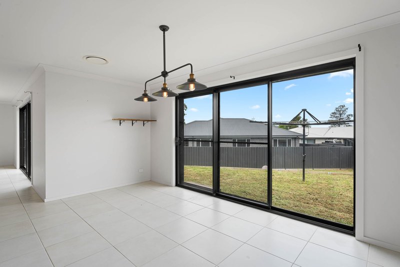 Photo - 16 Colvin Place, Goulburn NSW 2580 - Image 4