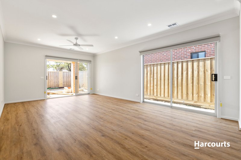 Photo - 16 Companion Street, Mount Duneed VIC 3217 - Image 3