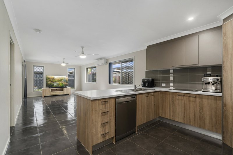 Photo - 16 Coneflower Street, Caboolture QLD 4510 - Image 3