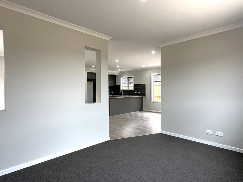 Photo - 16 Constable Street, Beveridge VIC 3753 - Image 7