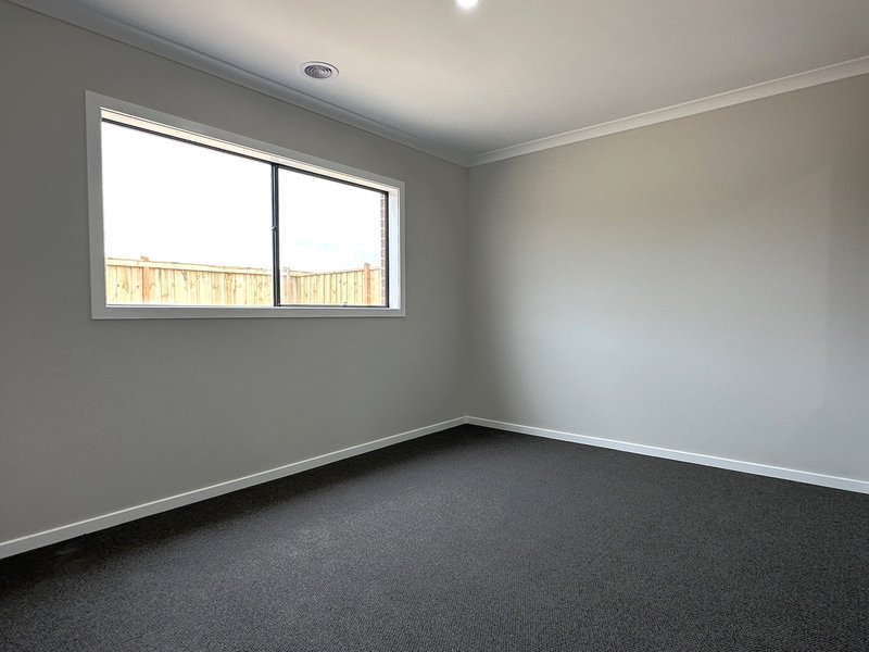 Photo - 16 Constable Street, Beveridge VIC 3753 - Image 14